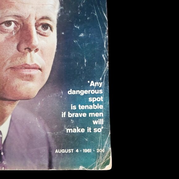 August 4, 1961, John F Kennedy on Cover/Life Magazine Vintage - Picture 2 of 14